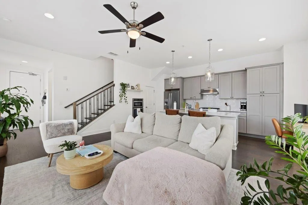 6711 Cadence Boulevard, Sandy Springs, Georgia 30328, 1 Bedroom Bedrooms, ,1 BathroomBathrooms,Residential,Sold,6711 Cadence Boulevard,7571863