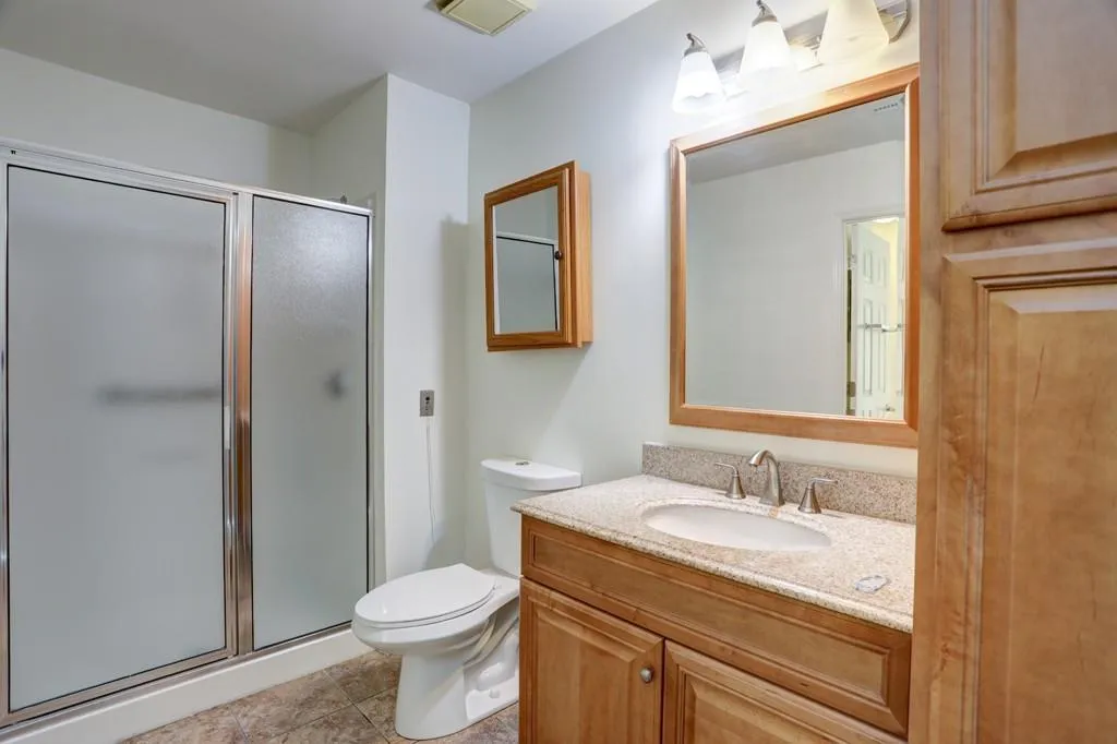 300 Johnson Ferry Road Ne Unit A405, Sandy Springs, Georgia 30328, 1 Bedroom Bedrooms, ,1 BathroomBathrooms,Residential,Sold,300 Johnson Ferry Road Ne Unit A405,7195785