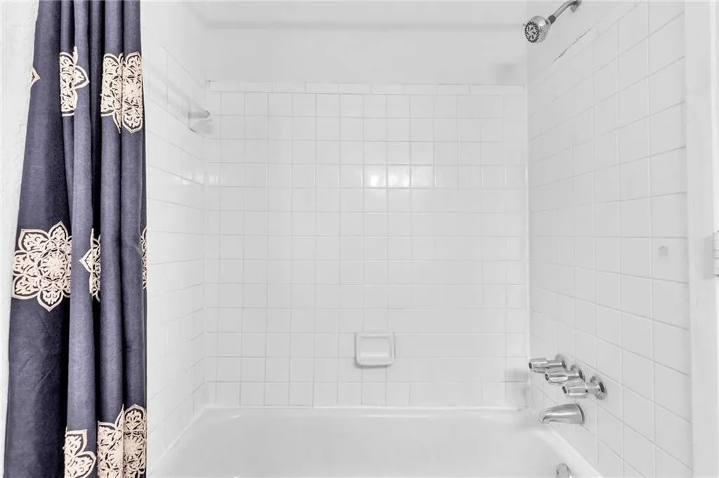 6900 Roswell Road Unit F4, Atlanta, Georgia 30328, 2 Bedrooms Bedrooms, ,2 BathroomsBathrooms,Residential,Sold,6900 Roswell Road Unit F4,7086833 6900 Roswell Road Unit F4, Atlanta, Georgia 30328, 2 Bedrooms Bedrooms, ,2 BathroomsBathrooms,Residential,Sold,6900 Roswell Road Unit F4,7086833