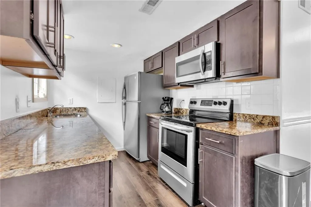 6900 Roswell Road Unit F4, Atlanta, Georgia 30328, 2 Bedrooms Bedrooms, ,2 BathroomsBathrooms,Residential,Sold,6900 Roswell Road Unit F4,7086833 6900 Roswell Road Unit F4, Atlanta, Georgia 30328, 2 Bedrooms Bedrooms, ,2 BathroomsBathrooms,Residential,Sold,6900 Roswell Road Unit F4,7086833