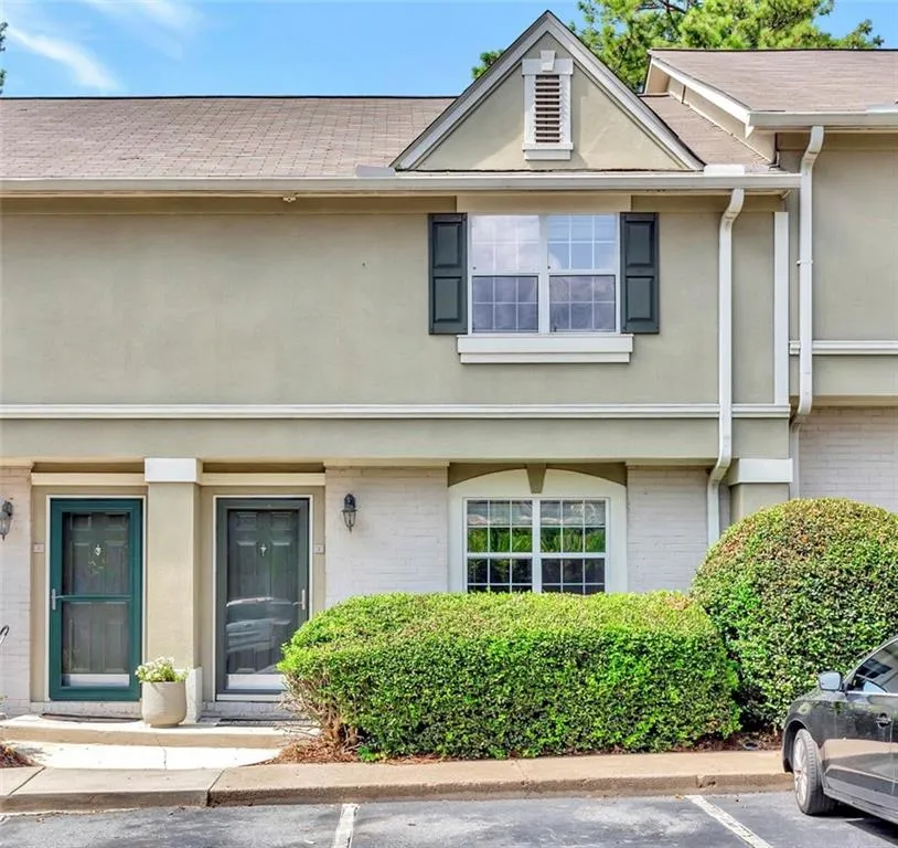 6900 Roswell Road Unit F4, Atlanta, Georgia 30328, 2 Bedrooms Bedrooms, ,2 BathroomsBathrooms,Residential,Sold,6900 Roswell Road Unit F4,7086833
