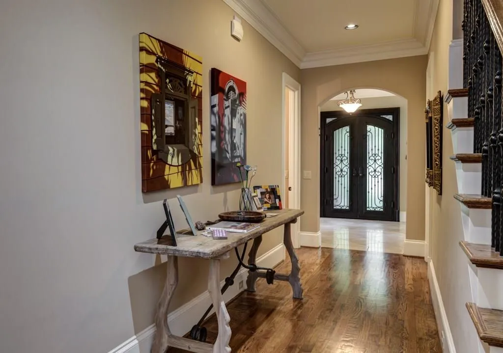 710 E Northway Lane, Atlanta, Georgia 30342, 6 Bedrooms Bedrooms, ,5 BathroomsBathrooms,Residential,Sold,710 E Northway Lane,5894372