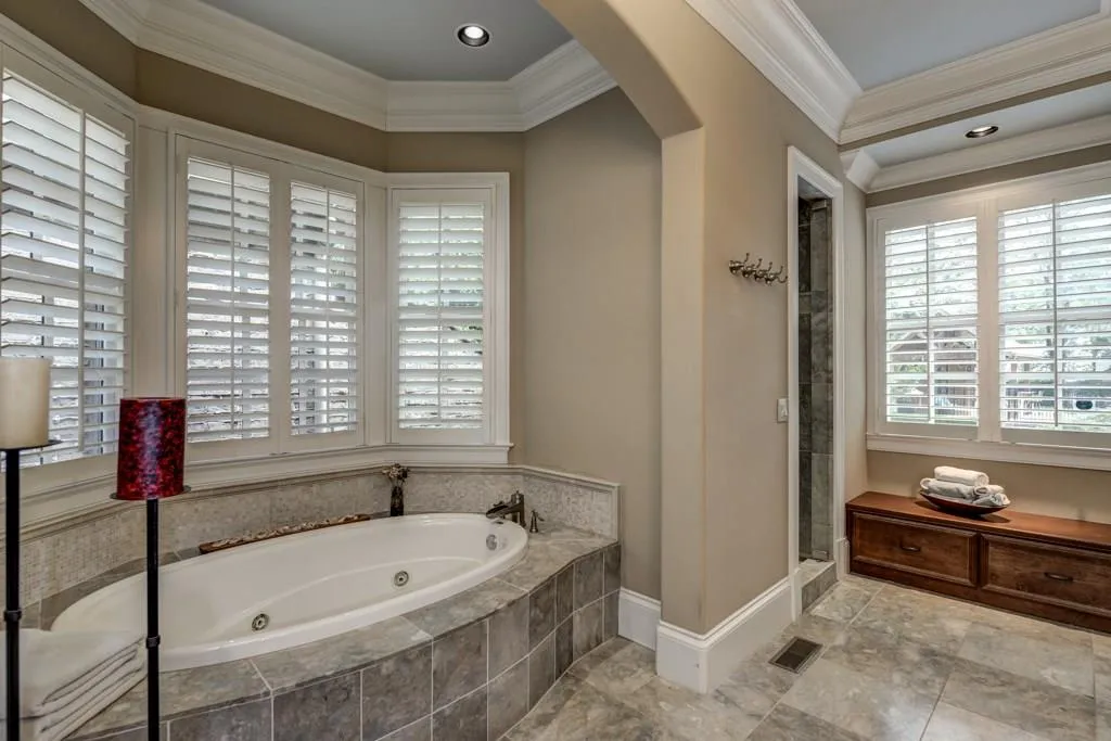 710 E Northway Lane, Atlanta, Georgia 30342, 6 Bedrooms Bedrooms, ,5 BathroomsBathrooms,Residential,Sold,710 E Northway Lane,5894372