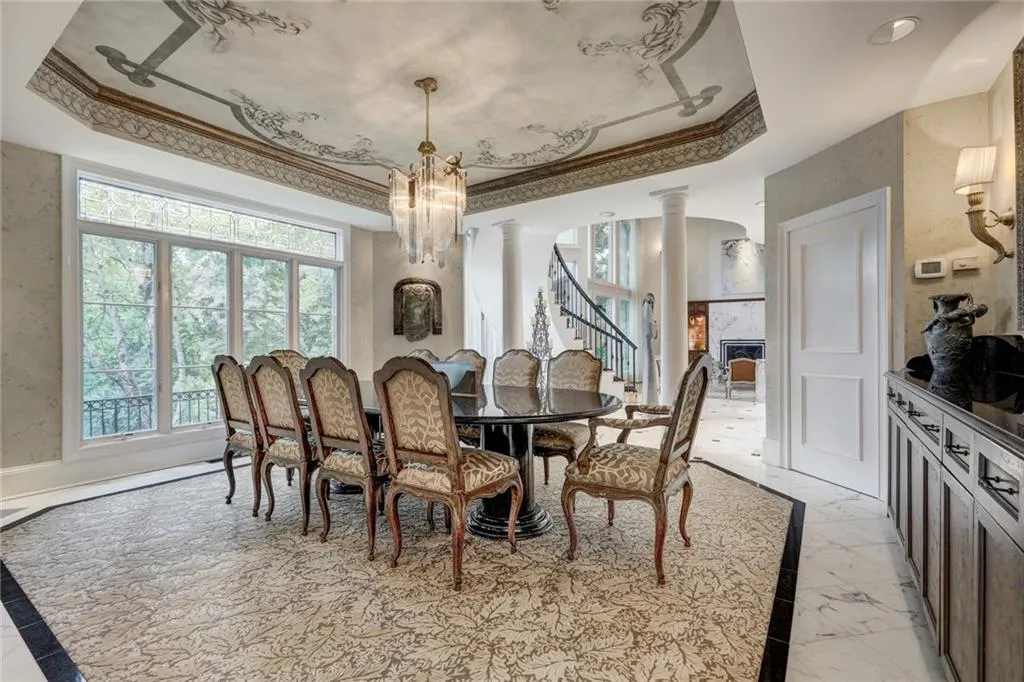 1370 Indian Trail, Sandy Springs, Georgia 30327, 6 Bedrooms Bedrooms, ,7 BathroomsBathrooms,Residential,Sold,1370 Indian Trail,6843194