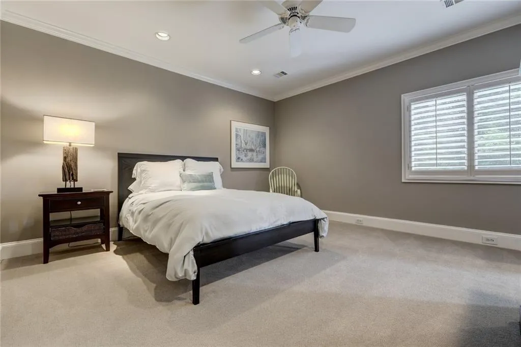 1370 Indian Trail, Sandy Springs, Georgia 30327, 6 Bedrooms Bedrooms, ,7 BathroomsBathrooms,Residential,Sold,1370 Indian Trail,6843194