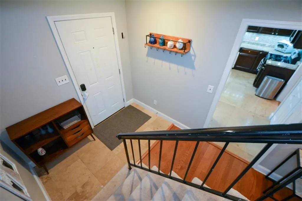 6980 Roswell Road Unit F5, Atlanta, Georgia 30328, 3 Bedrooms Bedrooms, ,2 BathroomsBathrooms,Residential,Sold,6980 Roswell Road Unit F5,7082695