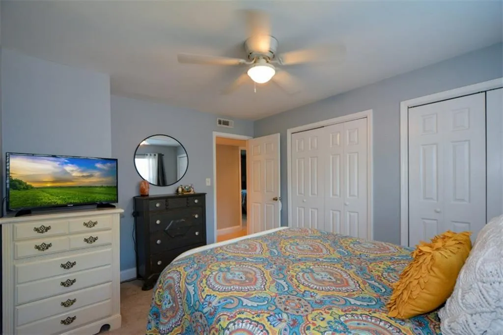 6980 Roswell Road Unit F5, Atlanta, Georgia 30328, 3 Bedrooms Bedrooms, ,2 BathroomsBathrooms,Residential,Sold,6980 Roswell Road Unit F5,7082695