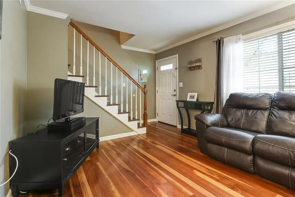 6940 Roswell Road Unit 23c, Atlanta, Georgia 30328, 2 Bedrooms Bedrooms, ,1 BathroomBathrooms,Residential,Sold,6940 Roswell Road Unit 23c,5870246