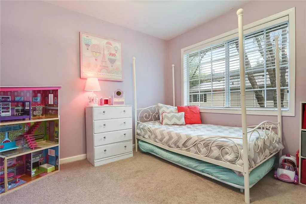 6940 Roswell Road Unit 23c, Atlanta, Georgia 30328, 2 Bedrooms Bedrooms, ,1 BathroomBathrooms,Residential,Sold,6940 Roswell Road Unit 23c,5870246