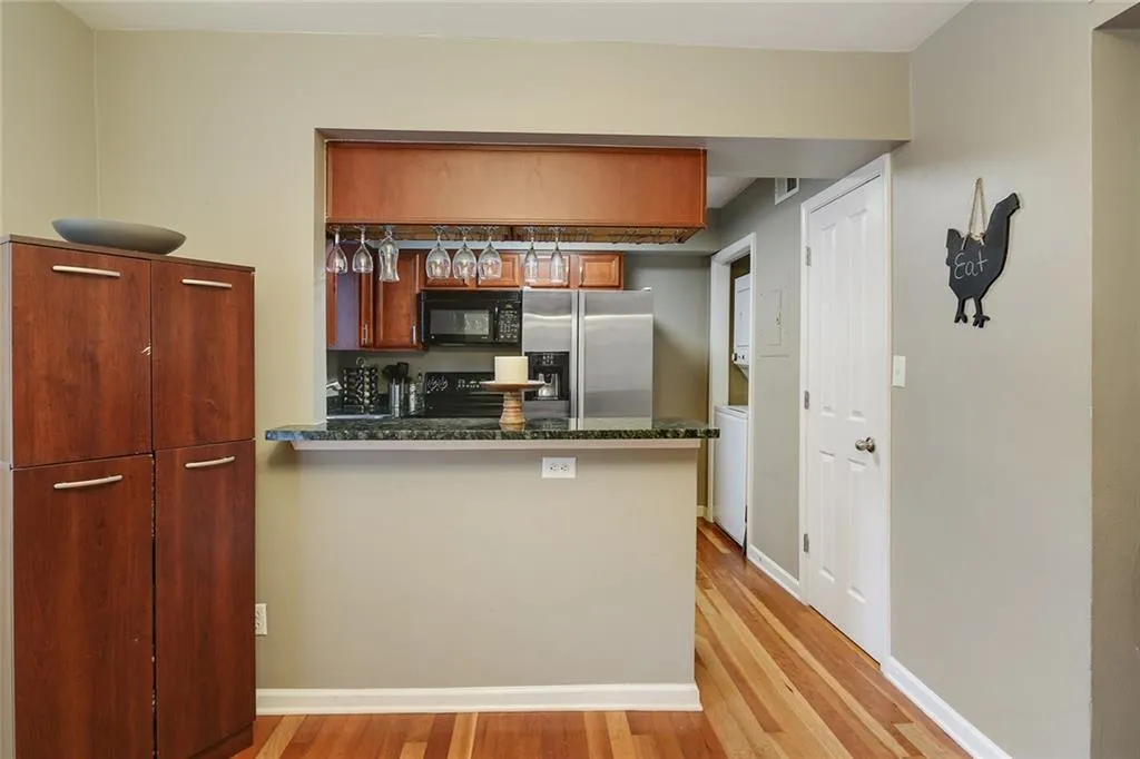 6940 Roswell Road Unit 23c, Atlanta, Georgia 30328, 2 Bedrooms Bedrooms, ,1 BathroomBathrooms,Residential,Sold,6940 Roswell Road Unit 23c,5870246