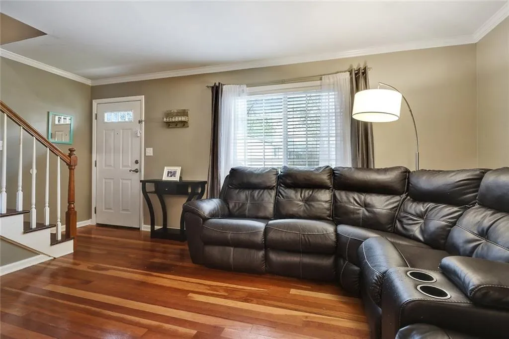 6940 Roswell Road Unit 23c, Atlanta, Georgia 30328, 2 Bedrooms Bedrooms, ,1 BathroomBathrooms,Residential,Sold,6940 Roswell Road Unit 23c,5870246