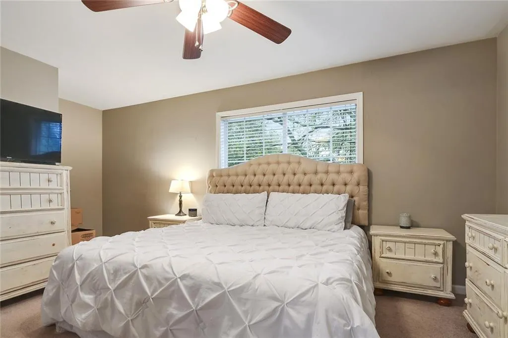 6940 Roswell Road Unit 23c, Atlanta, Georgia 30328, 2 Bedrooms Bedrooms, ,1 BathroomBathrooms,Residential,Sold,6940 Roswell Road Unit 23c,5870246