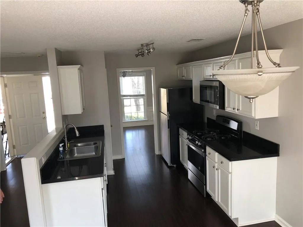 5052 Brighthampton Drive Se, Atlanta, Georgia 30339, 3 Bedrooms Bedrooms, ,2 BathroomsBathrooms,Residential,Sold,5052 Brighthampton Drive Se,5978016