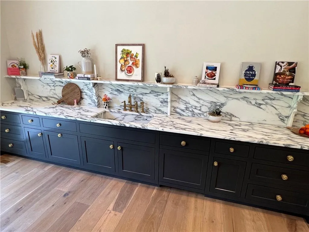 261 King Road Nw, Atlanta, Georgia 30342, 10 Bedrooms Bedrooms, ,9 BathroomsBathrooms,Residential,For Sale,261 King Road Nw,7684565