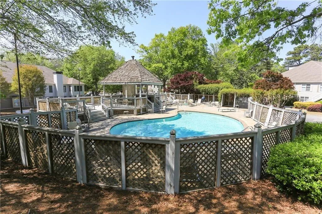 706 Abingdon Way, Atlanta, Georgia 30328, 1 Bedroom Bedrooms, ,1 BathroomBathrooms,Residential,Sold,706 Abingdon Way,7701877