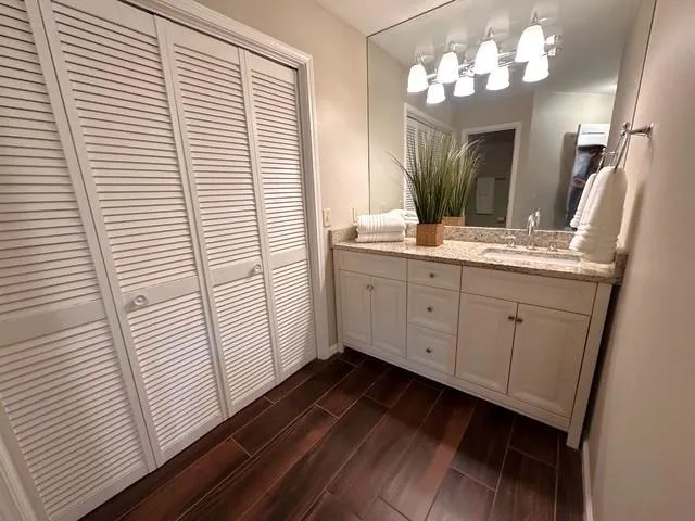 706 Abingdon Way, Atlanta, Georgia 30328, 1 Bedroom Bedrooms, ,1 BathroomBathrooms,Residential,Sold,706 Abingdon Way,7701877
