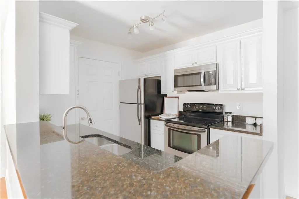 6204 Santa Fe Parkway, Atlanta, Georgia 30350, 2 Bedrooms Bedrooms, ,2 BathroomsBathrooms,Residential,Sold,6204 Santa Fe Parkway,7576380
