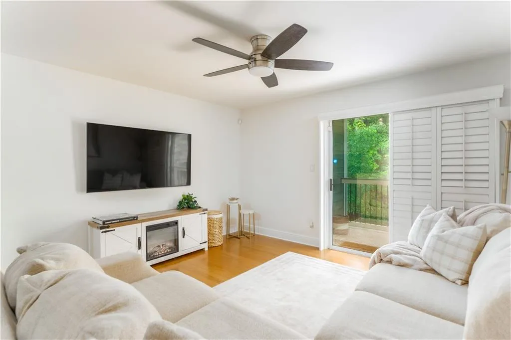 6204 Santa Fe Parkway, Atlanta, Georgia 30350, 2 Bedrooms Bedrooms, ,2 BathroomsBathrooms,Residential,Sold,6204 Santa Fe Parkway,7576380