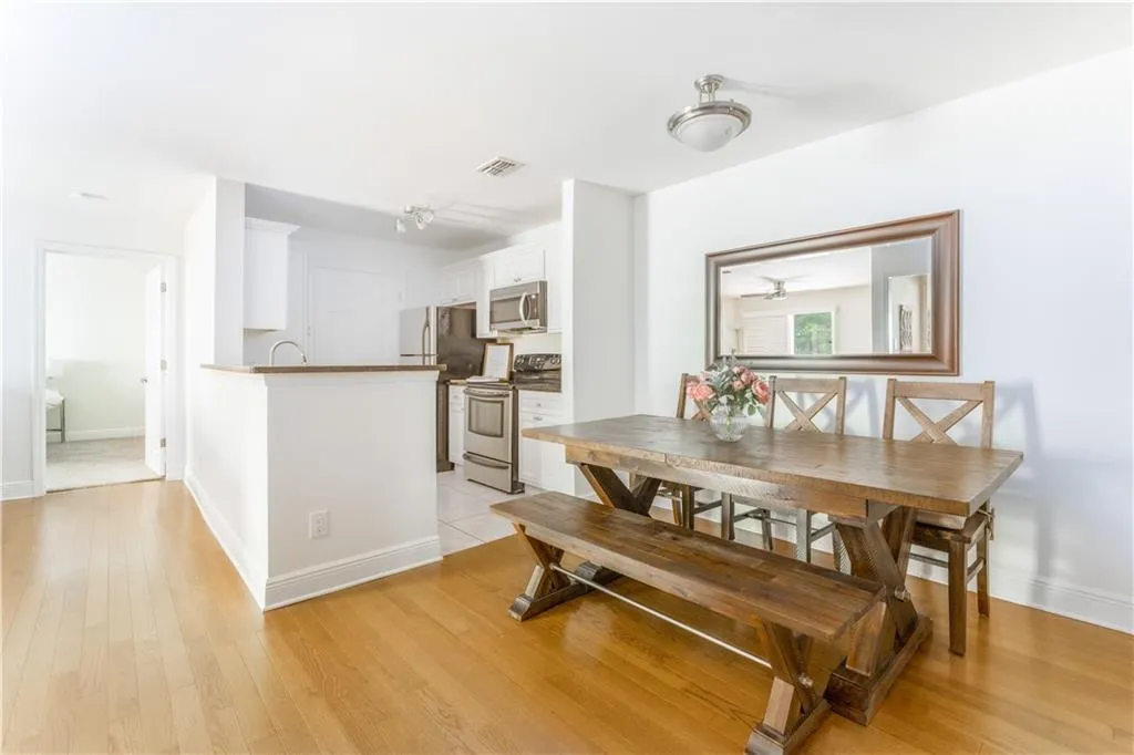 6204 Santa Fe Parkway, Atlanta, Georgia 30350, 2 Bedrooms Bedrooms, ,2 BathroomsBathrooms,Residential,Sold,6204 Santa Fe Parkway,7576380