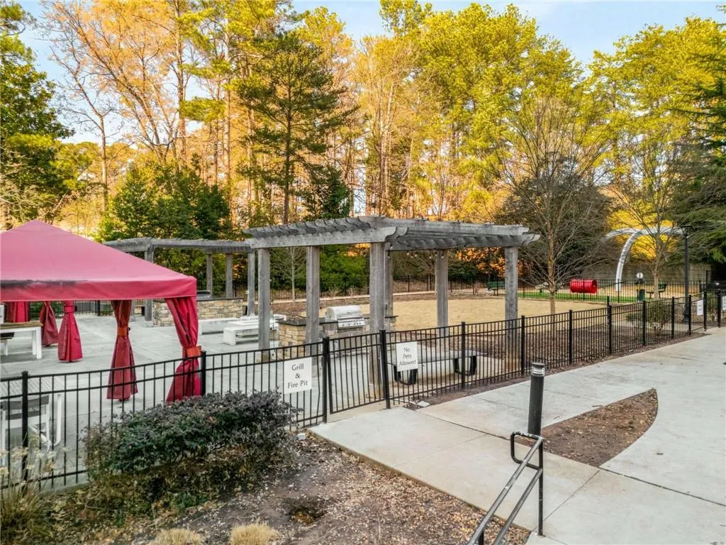 799 Hammond Drive Unit 305, Atlanta, Georgia 30328, 1 Bedroom Bedrooms, ,1 BathroomBathrooms,Residential,Sold,799 Hammond Drive Unit 305,7527926