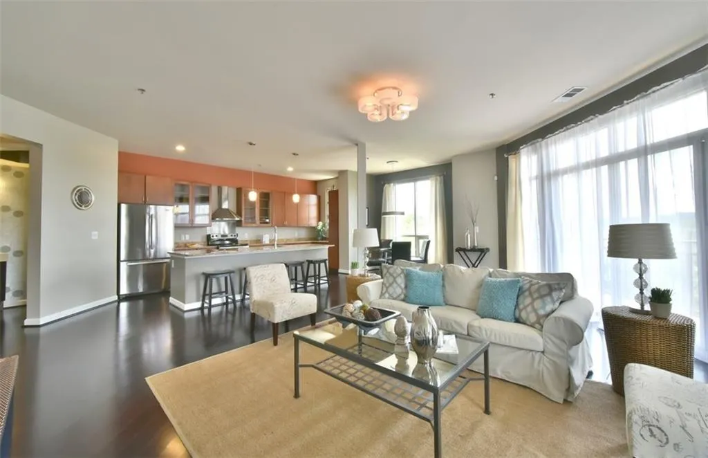 711 Cosmopolitan Drive Ne Unit 245, Atlanta, Georgia 30324, 2 Bedrooms Bedrooms, ,2 BathroomsBathrooms,Residential,Sold,711 Cosmopolitan Drive Ne Unit 245,5696228
