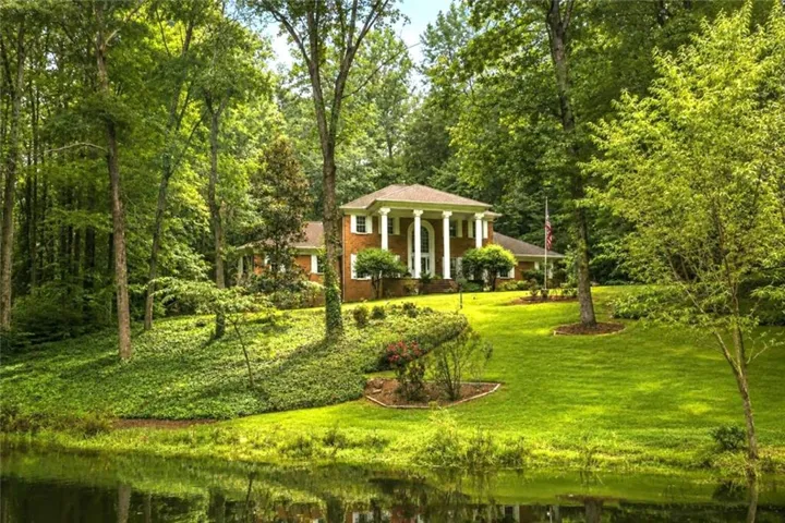 385 Hicks Farm Road Nw, Acworth, Georgia 30102