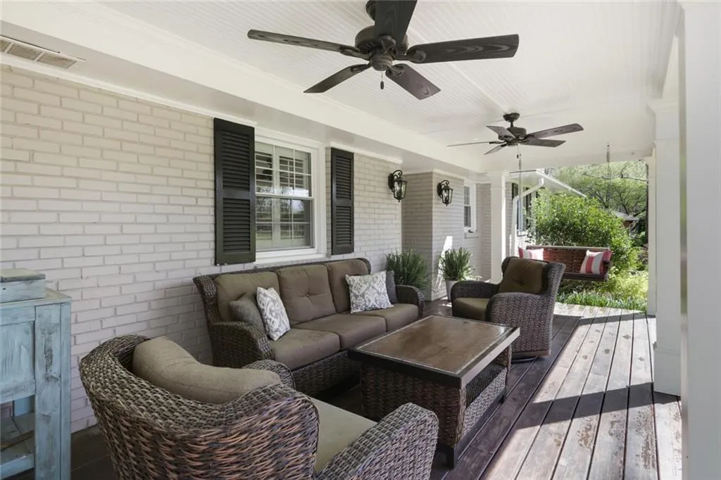 284 Elden Drive, Sandy Springs, Georgia 30342, 5 Bedrooms Bedrooms, ,3 BathroomsBathrooms,Residential,Sold,284 Elden Drive,6867916