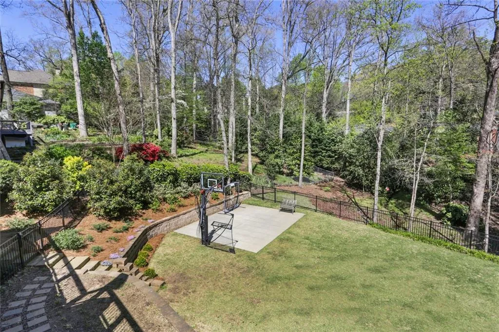 284 Elden Drive, Sandy Springs, Georgia 30342, 5 Bedrooms Bedrooms, ,3 BathroomsBathrooms,Residential,Sold,284 Elden Drive,6867916