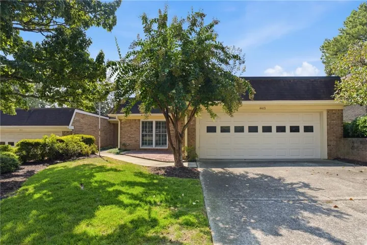 4413 Village Oaks Ridge, Atlanta, Georgia 30338