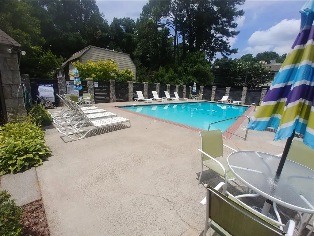 73 Forrest Place, Atlanta, Georgia 30328, 3 Bedrooms Bedrooms, ,2 BathroomsBathrooms,Residential,Sold,73 Forrest Place,6570076