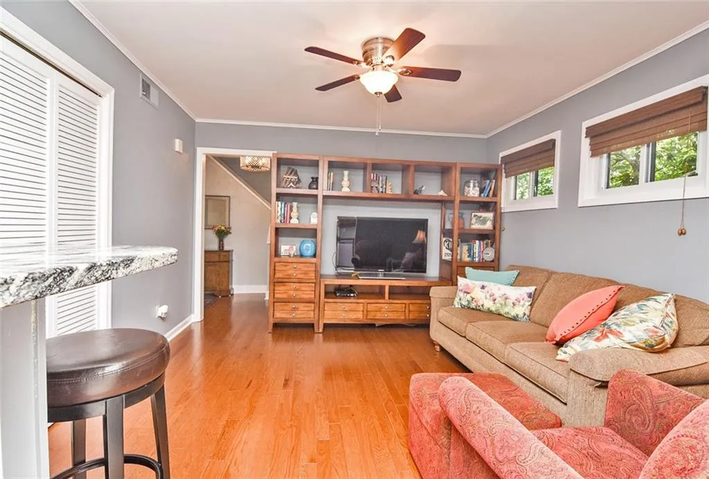 73 Forrest Place, Atlanta, Georgia 30328, 3 Bedrooms Bedrooms, ,2 BathroomsBathrooms,Residential,Sold,73 Forrest Place,6570076