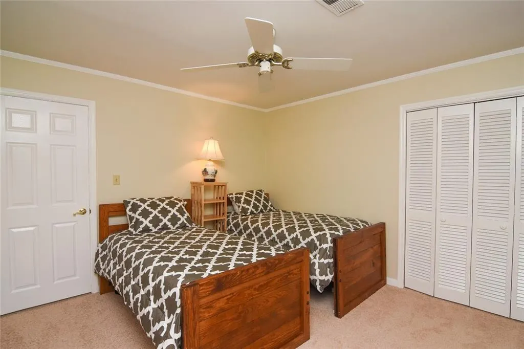 73 Forrest Place, Atlanta, Georgia 30328, 3 Bedrooms Bedrooms, ,2 BathroomsBathrooms,Residential,Sold,73 Forrest Place,6570076