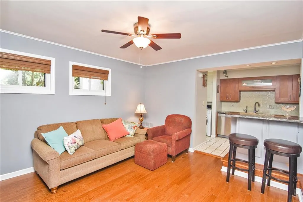 73 Forrest Place, Atlanta, Georgia 30328, 3 Bedrooms Bedrooms, ,2 BathroomsBathrooms,Residential,Sold,73 Forrest Place,6570076
