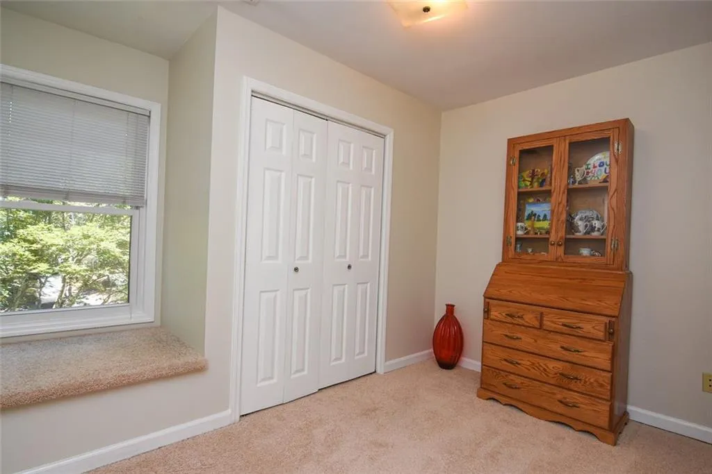 73 Forrest Place, Atlanta, Georgia 30328, 3 Bedrooms Bedrooms, ,2 BathroomsBathrooms,Residential,Sold,73 Forrest Place,6570076