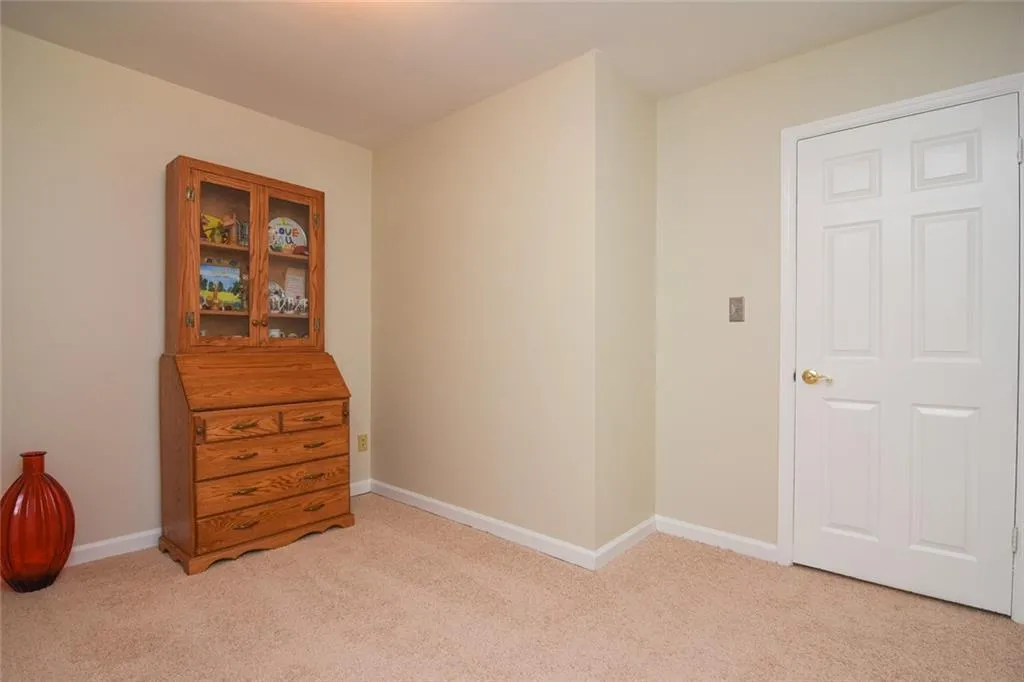 73 Forrest Place, Atlanta, Georgia 30328, 3 Bedrooms Bedrooms, ,2 BathroomsBathrooms,Residential,Sold,73 Forrest Place,6570076