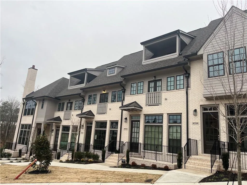 6750 Encore Boulevard, Sandy Springs, Georgia 30328, 3 Bedrooms Bedrooms, ,3 BathroomsBathrooms,Residential,Sold,6750 Encore Boulevard,7349610