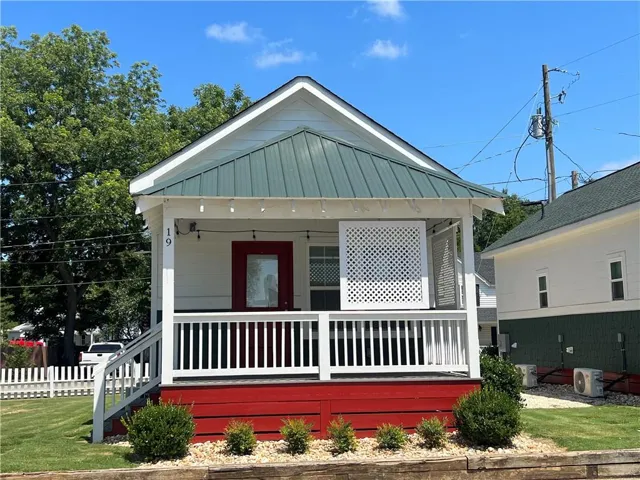 19 Myrtle Drive, Gainesville, Georgia 30501