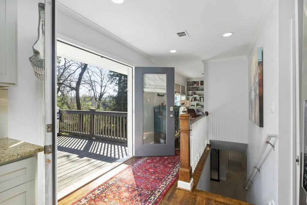 101 Mount Paran Road Ne, Atlanta, Georgia 30342, 4 Bedrooms Bedrooms, ,3 BathroomsBathrooms,Residential,Sold,101 Mount Paran Road Ne,7162763