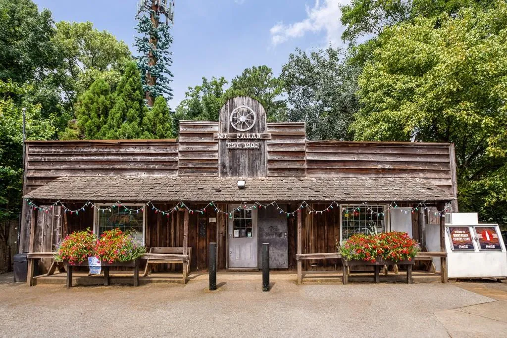 101 Mount Paran Road Ne, Atlanta, Georgia 30342, 4 Bedrooms Bedrooms, ,3 BathroomsBathrooms,Residential,Sold,101 Mount Paran Road Ne,7162763