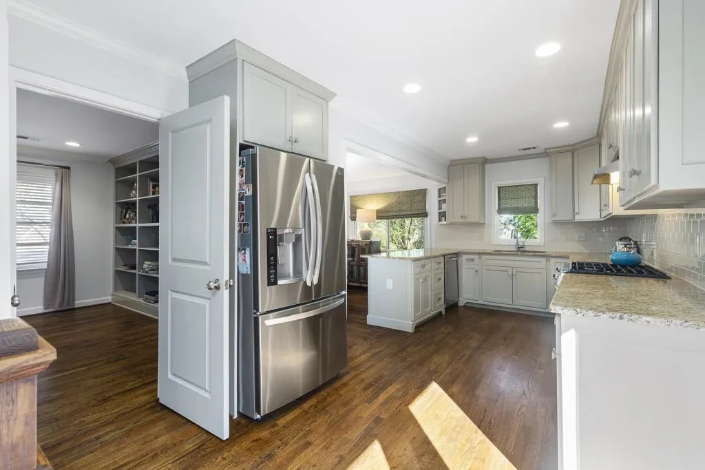 101 Mount Paran Road Ne, Atlanta, Georgia 30342, 4 Bedrooms Bedrooms, ,3 BathroomsBathrooms,Residential,Sold,101 Mount Paran Road Ne,7162763