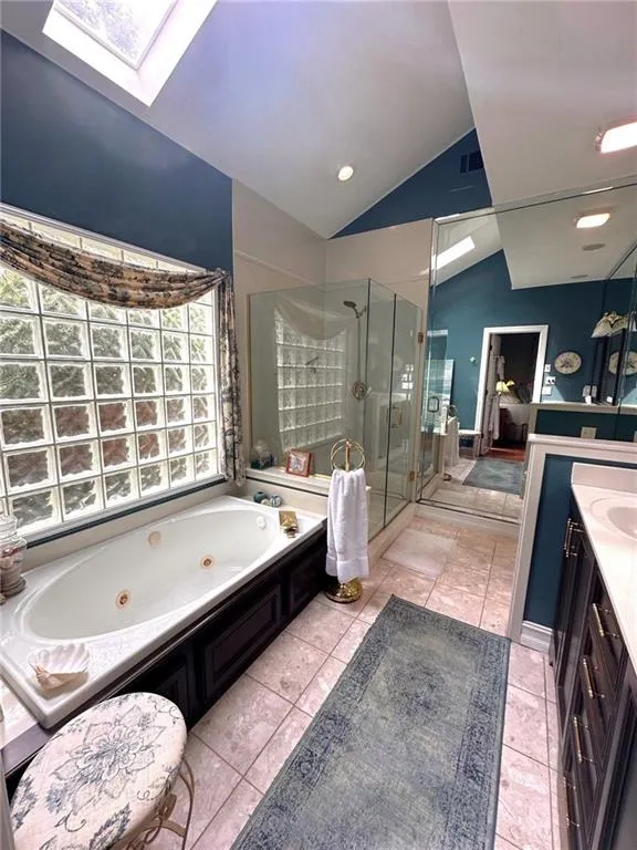 300 Spalding Gates Court, Atlanta, Georgia 30328, 3 Bedrooms Bedrooms, ,2 BathroomsBathrooms,Residential,Sold,300 Spalding Gates Court,7466281