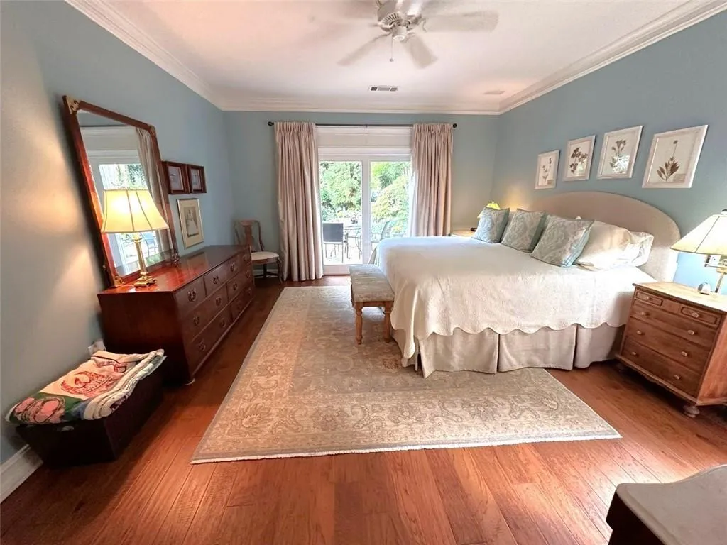 300 Spalding Gates Court, Atlanta, Georgia 30328, 3 Bedrooms Bedrooms, ,2 BathroomsBathrooms,Residential,Sold,300 Spalding Gates Court,7466281