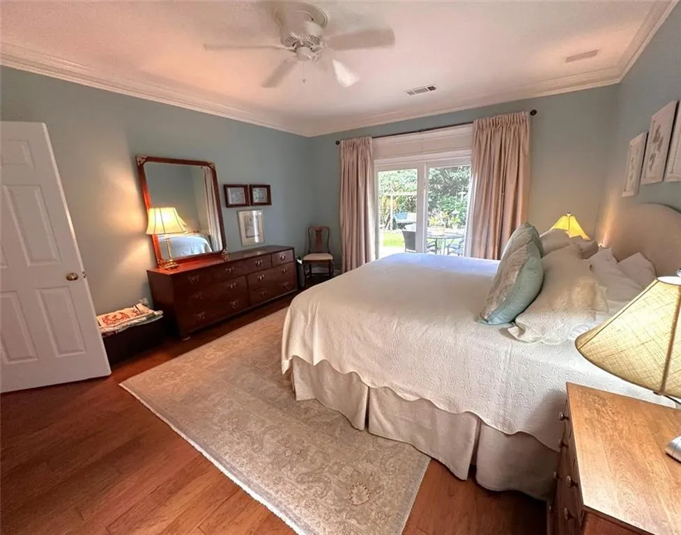 300 Spalding Gates Court, Atlanta, Georgia 30328, 3 Bedrooms Bedrooms, ,2 BathroomsBathrooms,Residential,Sold,300 Spalding Gates Court,7466281