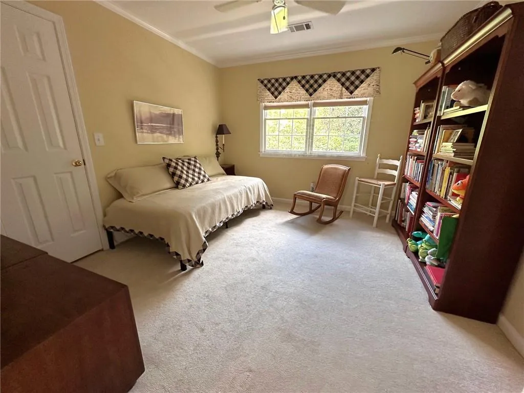 300 Spalding Gates Court, Atlanta, Georgia 30328, 3 Bedrooms Bedrooms, ,2 BathroomsBathrooms,Residential,Sold,300 Spalding Gates Court,7466281