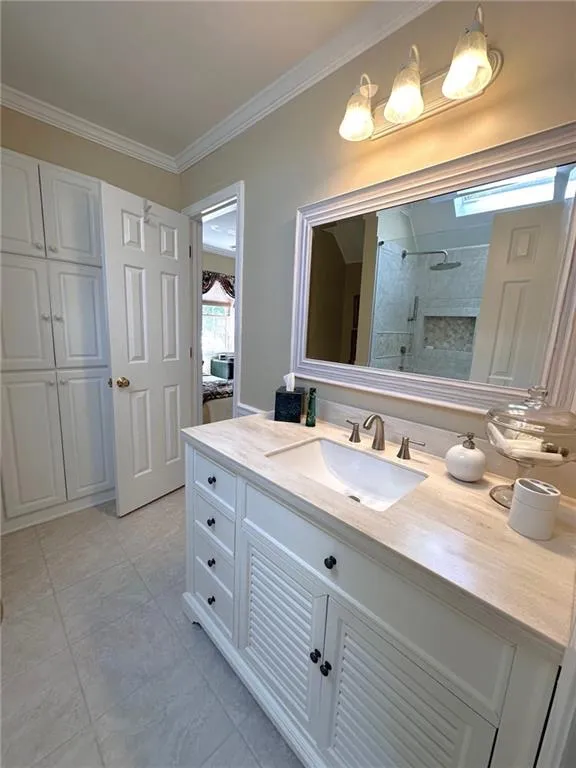 300 Spalding Gates Court, Atlanta, Georgia 30328, 3 Bedrooms Bedrooms, ,2 BathroomsBathrooms,Residential,Sold,300 Spalding Gates Court,7466281