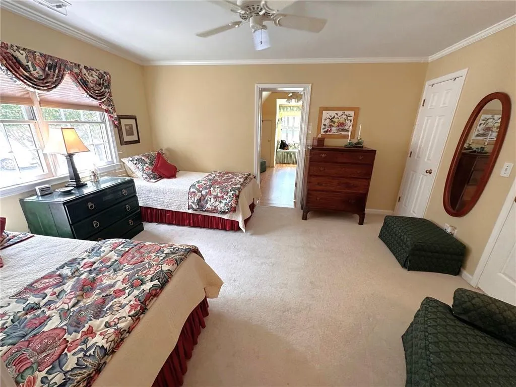 300 Spalding Gates Court, Atlanta, Georgia 30328, 3 Bedrooms Bedrooms, ,2 BathroomsBathrooms,Residential,Sold,300 Spalding Gates Court,7466281