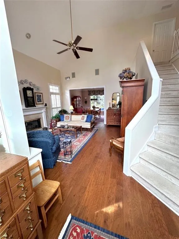 300 Spalding Gates Court, Atlanta, Georgia 30328, 3 Bedrooms Bedrooms, ,2 BathroomsBathrooms,Residential,Sold,300 Spalding Gates Court,7466281