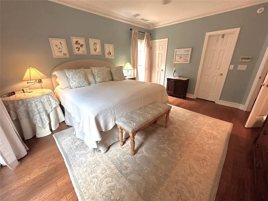 300 Spalding Gates Court, Atlanta, Georgia 30328, 3 Bedrooms Bedrooms, ,2 BathroomsBathrooms,Residential,Sold,300 Spalding Gates Court,7466281