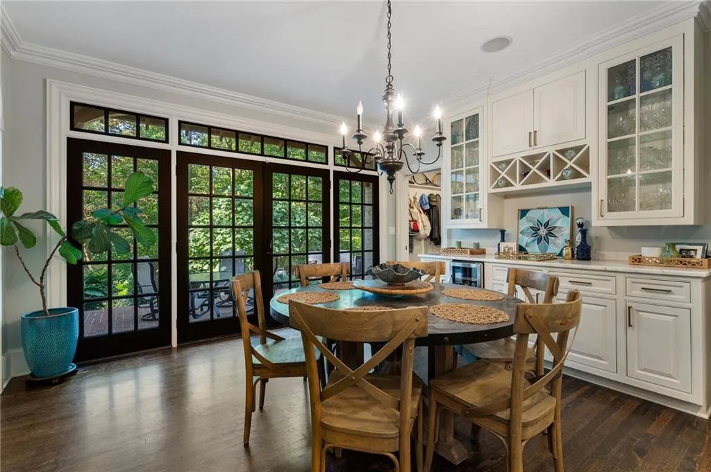 5735 Winterthur Lane, Atlanta, Georgia 30328, 5 Bedrooms Bedrooms, ,6 BathroomsBathrooms,Residential,Sold,5735 Winterthur Lane,7512878