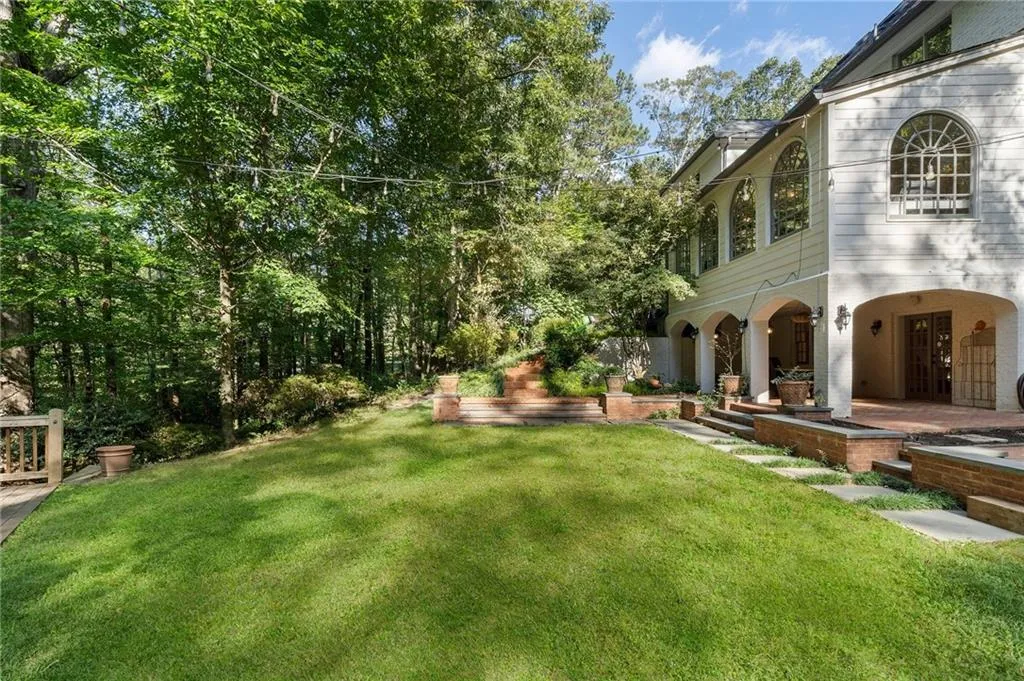 5735 Winterthur Lane, Atlanta, Georgia 30328, 5 Bedrooms Bedrooms, ,6 BathroomsBathrooms,Residential,Sold,5735 Winterthur Lane,7512878